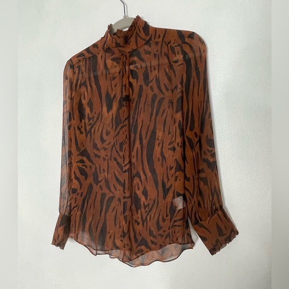RIXO Victoria Brown Animal Print High Neck Silk Ruffle Blouse. Size Small - Picture 5 of 11
